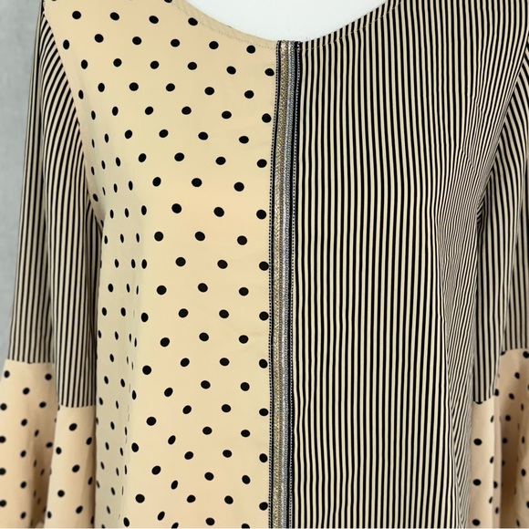 AMIRO ISTANBUL Women's Round Neck Blouses Ruffled shirt Size 16 - Picture 2 of 11